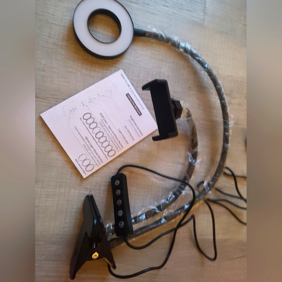 Bower Flexible RGB/White Ring Light - Picture 5 of 5